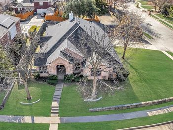 2406  Shorewood Court 