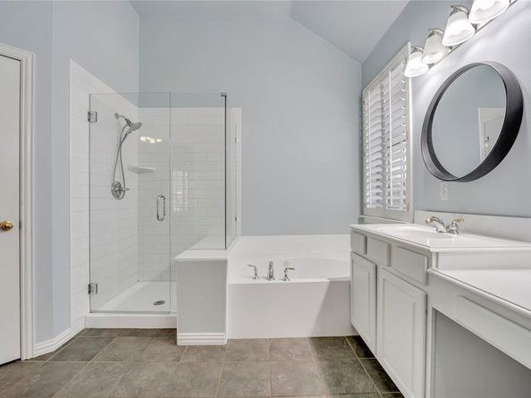 2406  Shorewood Court , Rowlett Texas 75088