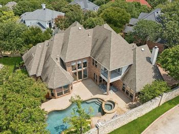 1816  O Henry Court 