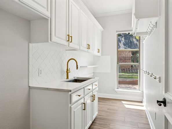 1816  O Henry Court , Arlington Texas 76006