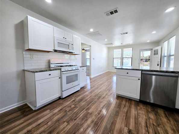 3818  Vilbig Road , Dallas Texas 75212