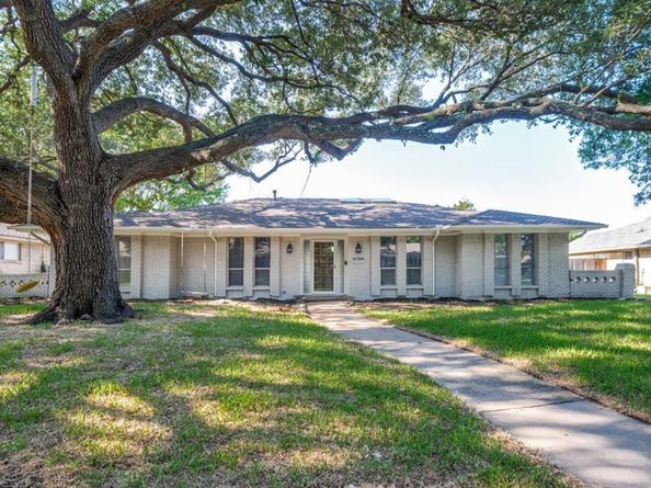 2720  Grandview Drive , Plano Texas 75075