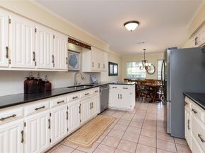 1404  Crowley Road , Arlington Texas 76012