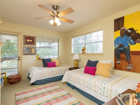 1404  Crowley Road , Arlington Texas 76012