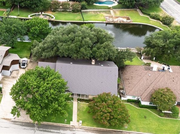 1404  Crowley Road , Arlington Texas 76012