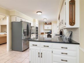 1404  Crowley Road , Arlington Texas 76012