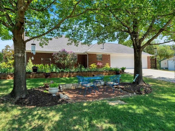 301  Onyx Drive , Oak Point Texas 75068