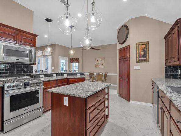 301  Onyx Drive , Oak Point Texas 75068