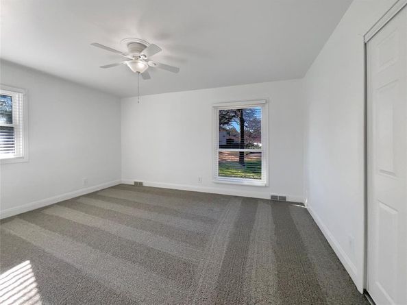 3855  Crest Cove Circle , Dallas Texas 75244