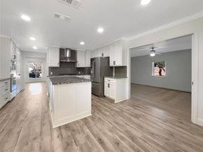 3855  Crest Cove Circle , Dallas Texas 75244