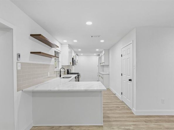 4637  Ivanhoe Drive , Fort Worth Texas 76132