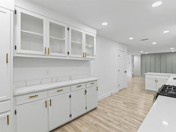 4637  Ivanhoe Drive , Fort Worth Texas 76132