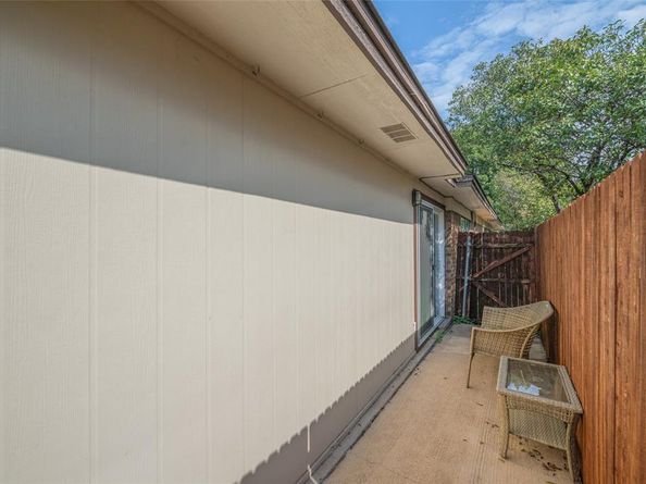 2123  Mistletoe Avenue  A, Fort Worth Texas 76110