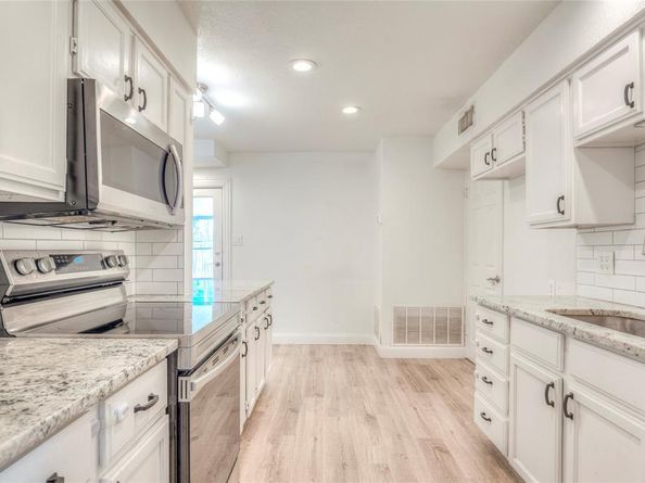 2305  Nottingham Drive , Garland Texas 75041