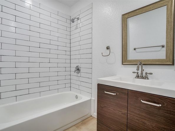 3814  Waldron Avenue , Dallas Texas 75215