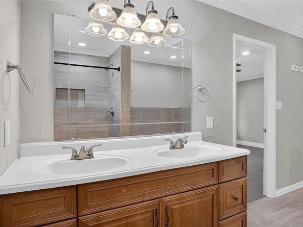 4806 W University Boulevard , Dallas Texas 75209
