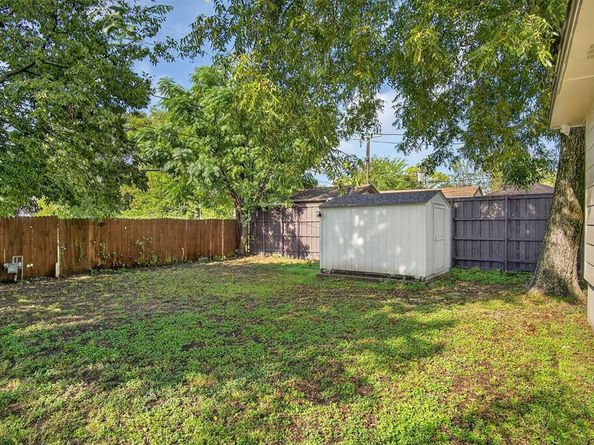 4806 W University Boulevard , Dallas Texas 75209