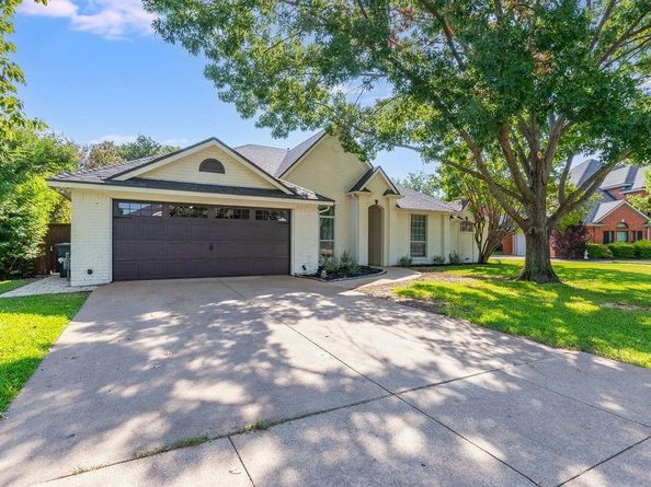 8  Waterwood Court , Mansfield Texas 76063