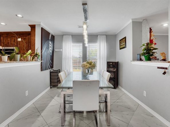 700  White Fields Way , Arlington Texas 76002