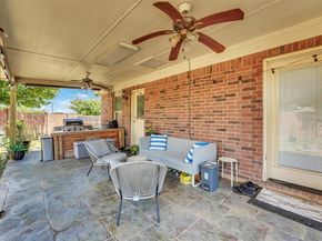 700  White Fields Way , Arlington Texas 76002