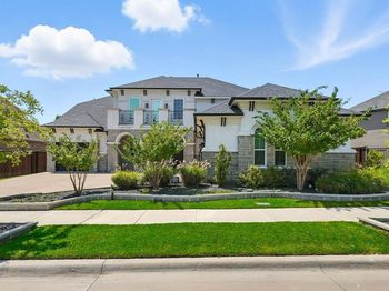 1812  Coopers Hawk Drive 