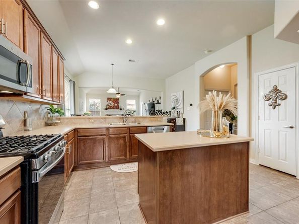 2371  Palo Pinto Road , Grand Prairie Texas 75052