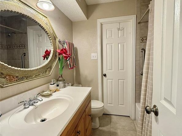 1909  Towngate Drive , Garland Texas 75041