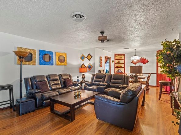 2319  Rexlawn Drive , Dallas Texas 75227