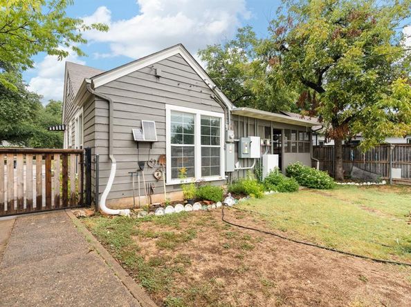 4413  Calmont Avenue , Fort Worth Texas 76107