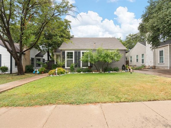 4413  Calmont Avenue , Fort Worth Texas 76107