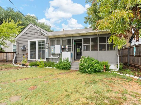 4413  Calmont Avenue , Fort Worth Texas 76107