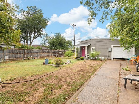 4413  Calmont Avenue , Fort Worth Texas 76107
