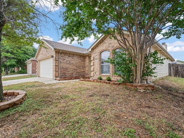 704  Poncho Lane , Fort Worth Texas 76052