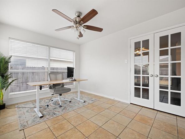 704  Poncho Lane , Fort Worth Texas 76052