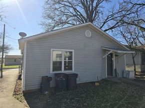 3603  Moberly Street , Fort Worth Texas 76119