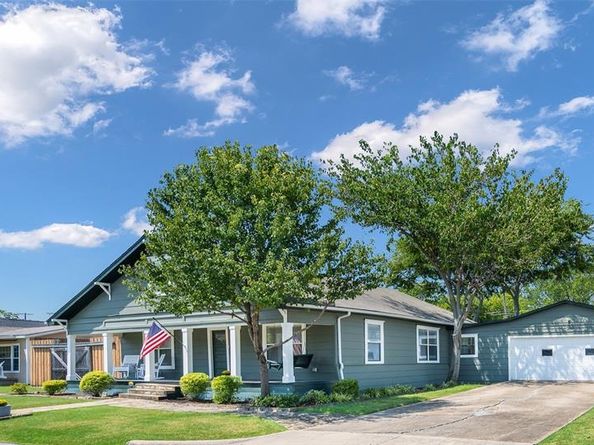 1013  Sherman Street , McKinney Texas 75069