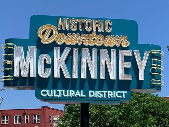 1013  Sherman Street , McKinney Texas 75069