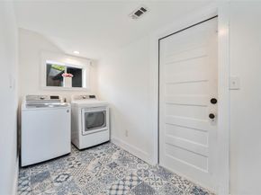 1013  Sherman Street , McKinney Texas 75069