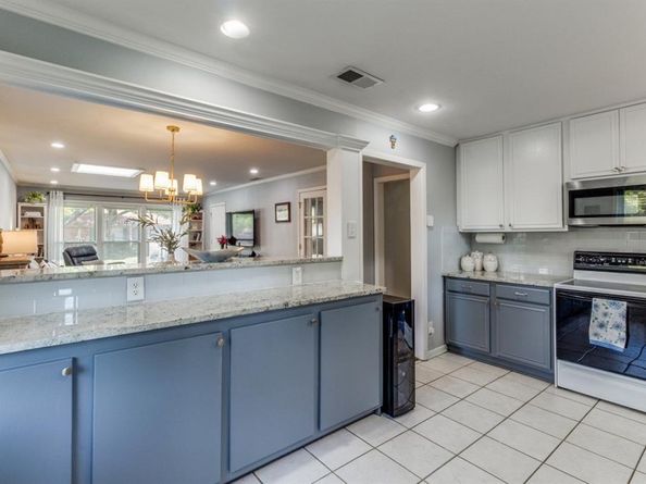 9027  Liptonshire Drive , Dallas Texas 75238