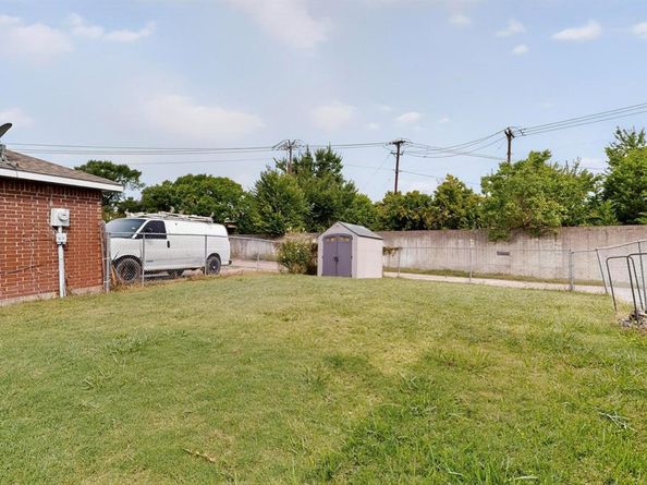 1445  Savannah Street , Mesquite Texas 75149