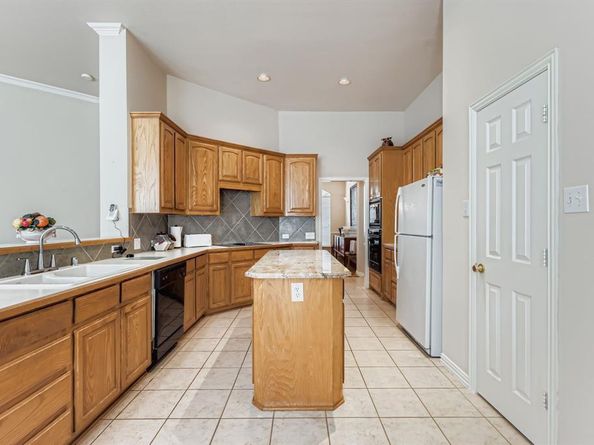 2029  Fleming Drive , McKinney Texas 75072