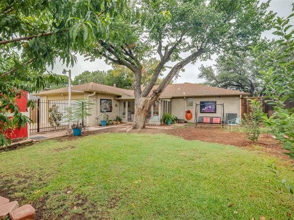 3228  Sharpview Lane , Dallas Texas 75228