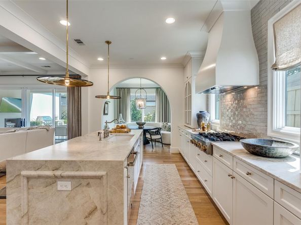 9630  Lakemont Drive , Dallas Texas 75220