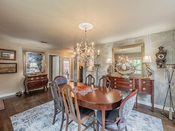 3022  Aster Street , Dallas Texas 75211