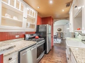 3022  Aster Street , Dallas Texas 75211