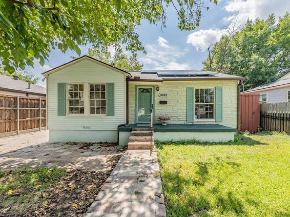 3022  Aster Street , Dallas Texas 75211