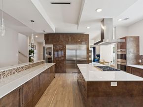 10217  Betty Jane Lane , Dallas Texas 75229