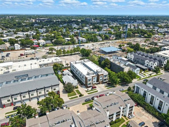 2222  Moser Avenue  115, Dallas Texas 75206
