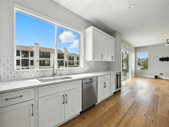 2222  Moser Avenue  115, Dallas Texas 75206