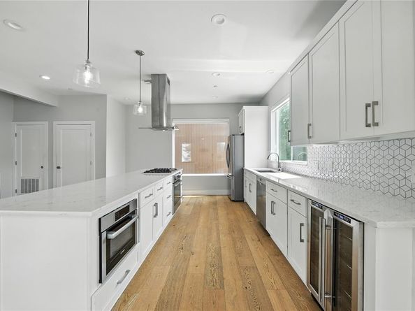 2222  Moser Avenue  115, Dallas Texas 75206